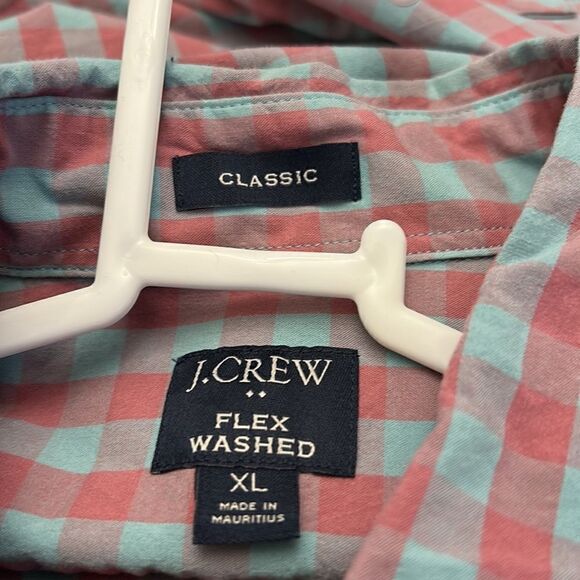 J Crew flex washed classic fit blue pink checkered button down shirt Size XL - Picture 9 of 10